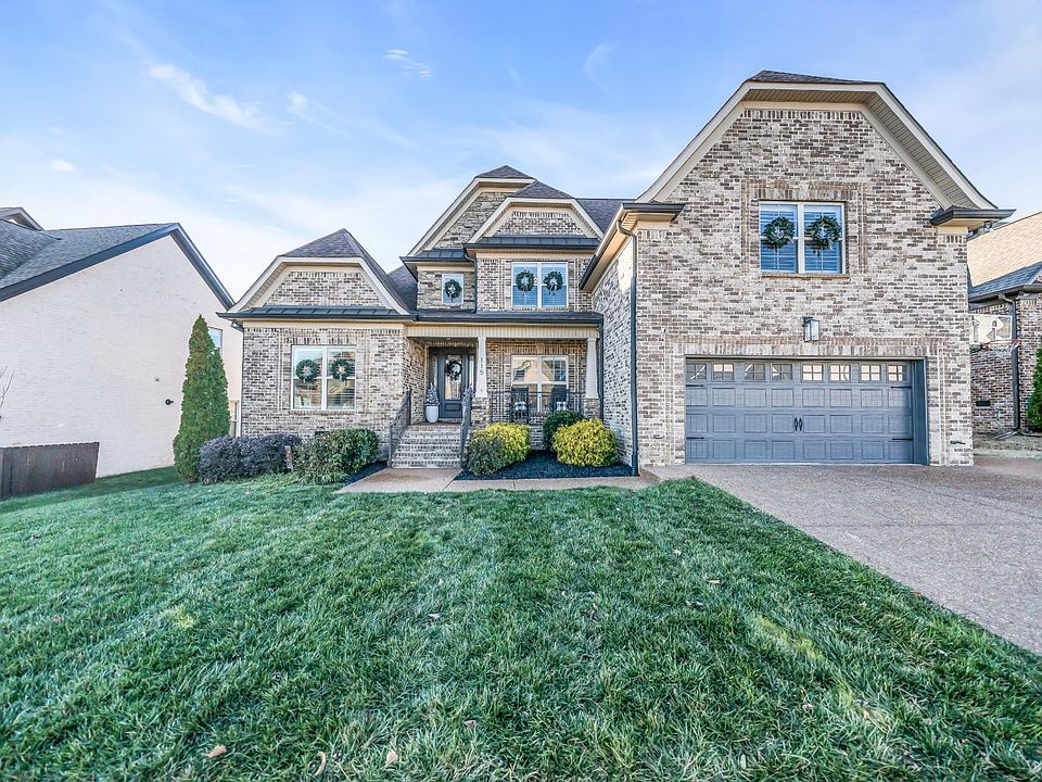 1st image of 115 Shady Hollow Dr