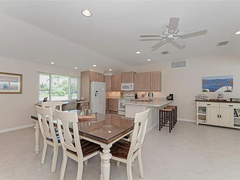 5577 Contento Dr — Photo 13