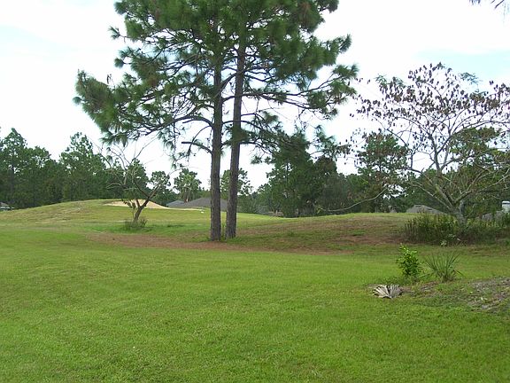 3rd image of 190 Lake Diamond Ave