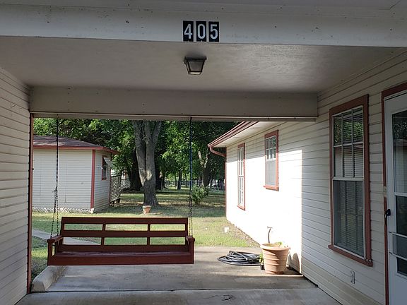 5th image of 405 Settlers Bnd