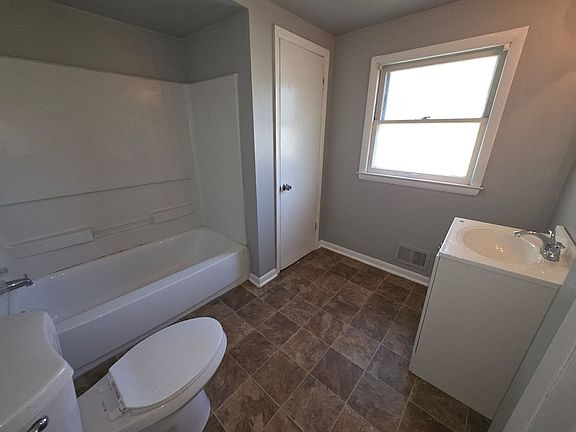 5th image of 5812-5814 N 93rd St