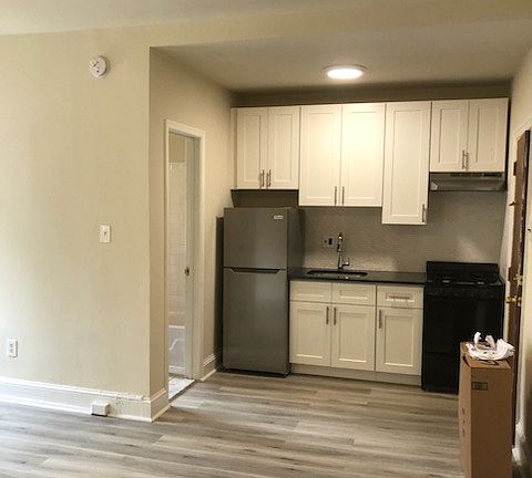 4th image of 345 S 13th St APT 2C