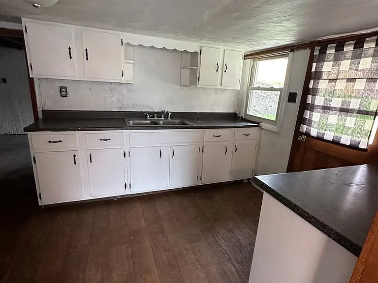 113 Spring Ave — Photo 14