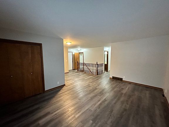 3rd image of 5038 Archer Ave NE