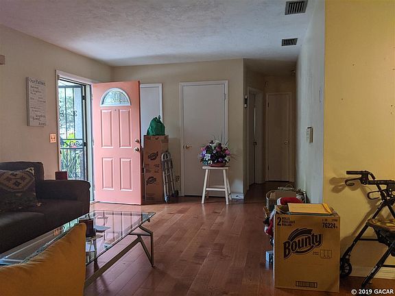 4th image of 1717 NE 28th Ave