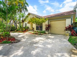 4633 Pine Grove Dr, Delray Beach, FL 33445