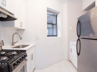 324 W 49th St APT 2RW, New York, NY 10019