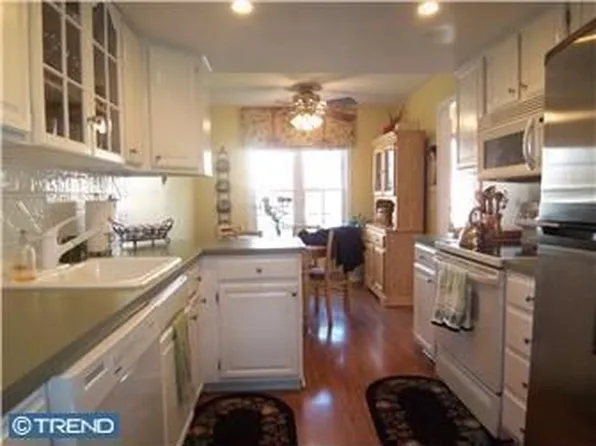 1054 Putnam Blvd, Wallingford, PA 19086