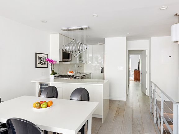 4th image of 445 W 54th St APT 1A
