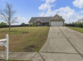 116 Persimmon Dr, Jefferson, GA 30549