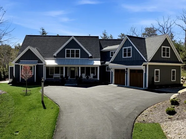 12 Talcott Pnes, Plymouth, MA 02360