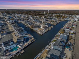 129 Jeteemale Dr, Manahawkin, NJ 08050