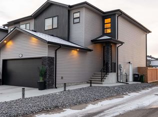 17450 80th St NW, Edmonton, AB