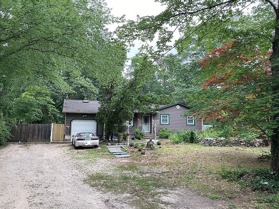 444 River Rd, Shirley, NY 11967 Zillow