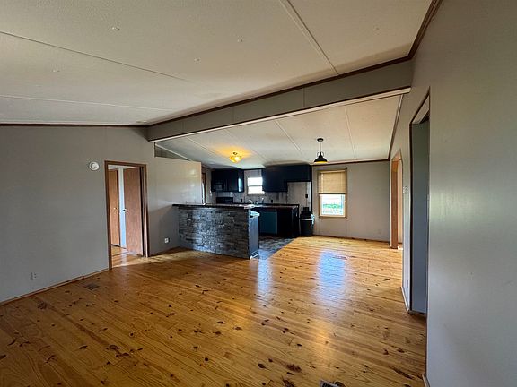 4th image of 1831 Split Rail Ln