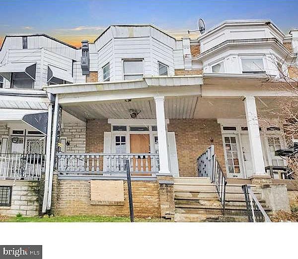1st image of 4820 N Hutchinson St