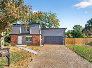 208 Coral Dr, Collinsville, IL 62234