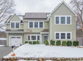 38 Memory Ln, Denville, NJ 07834
