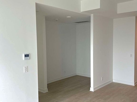 4th image of 699 Sheppard Ave E #1015