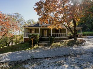 295 Provins St, Jellico, TN 37762
