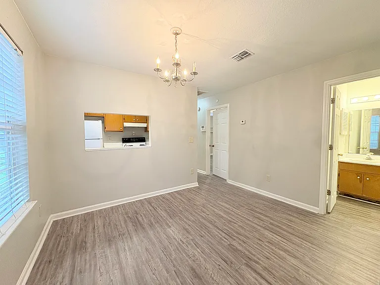 3910 Gaffney Loop — Photo 5