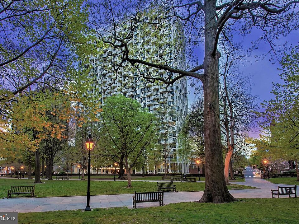 1st image of 604 S Washington Sq APT 1406