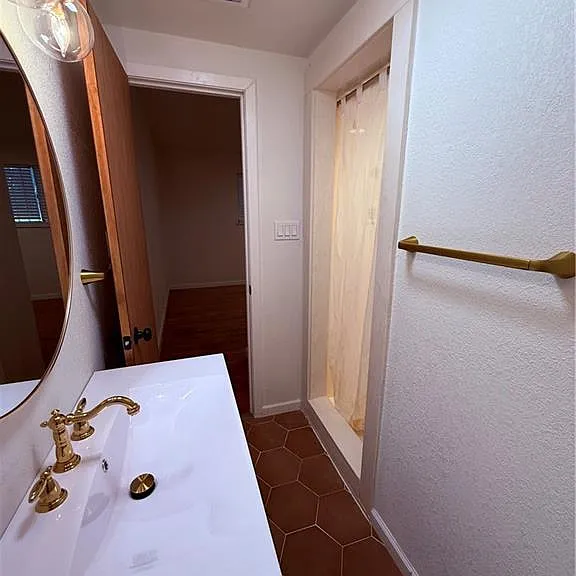 2218 Terrace Dr — Photo 13