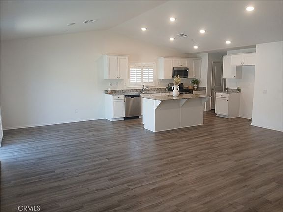 3rd image of 635 Moondance Ln