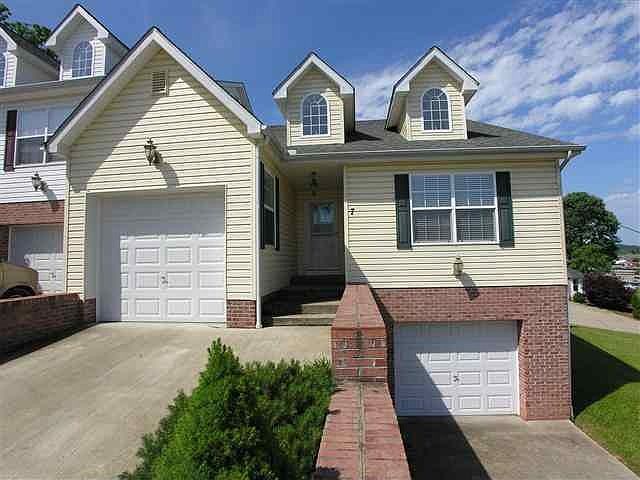 1st image of 7 Piney Way