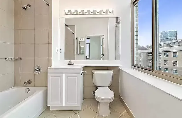 Rented by REAL New York | media 21