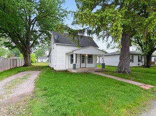 1026 E 3rd St, Greenfield, IN 46140