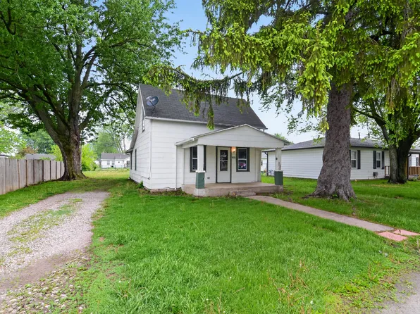 1026 E 3rd St, Greenfield, IN 46140