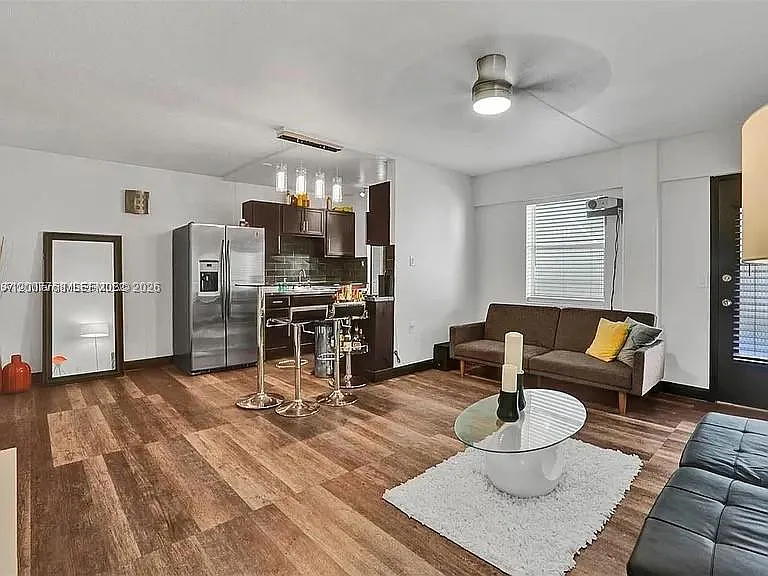 1545 Euclid Ave #3H — Photo 3