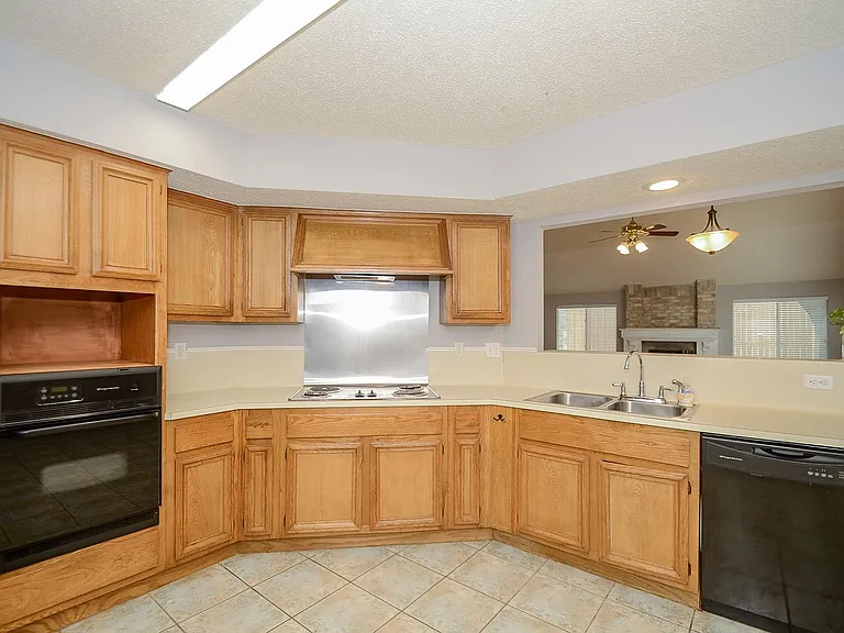 12722 Ashford Brook Dr — Photo 26