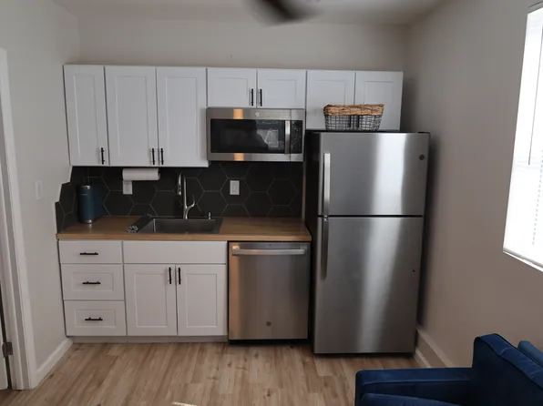 1700 S Monroe St, Denver, CO 80210