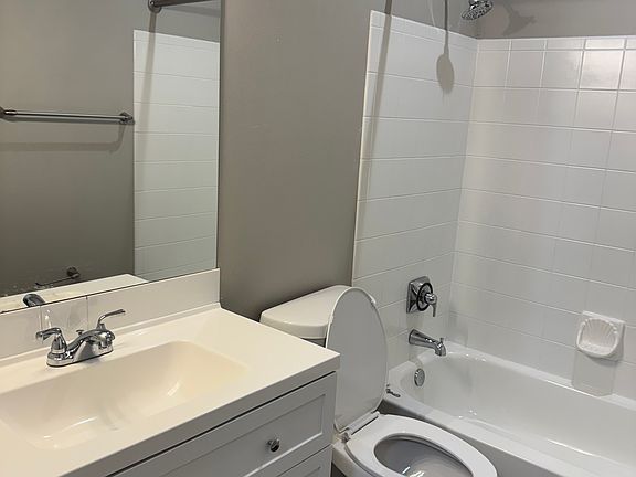5th image of 7157 Lyndover Pl APT H3