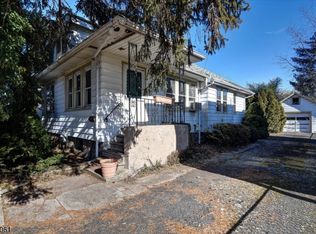 9-3 5th St, Fair Lawn, NJ 07410