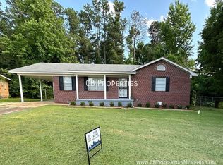 1043 Vinewood Ln, Memphis, TN 38109
