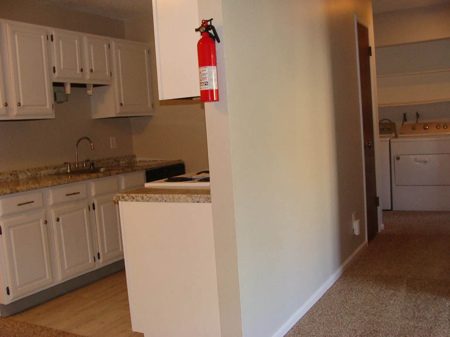 2 bed, 768 sqft, $2,900 — Photo 4