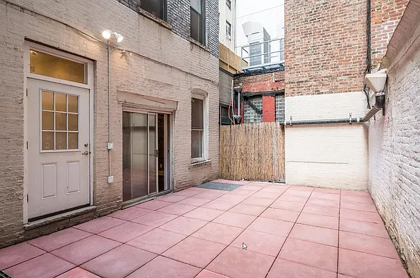 Rented by Douglas Elliman | media 33