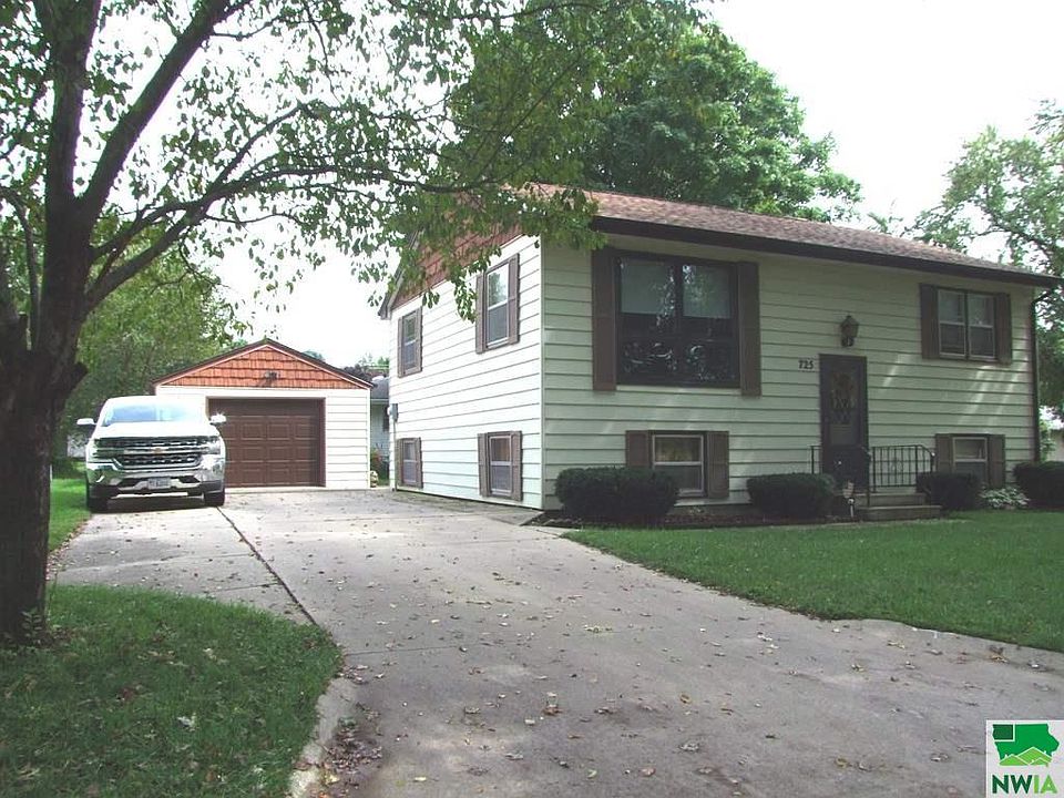 1st image of 725 Linden Ln