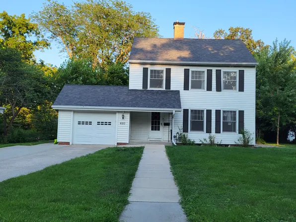 620 Ash Ave, Ames, IA 50014