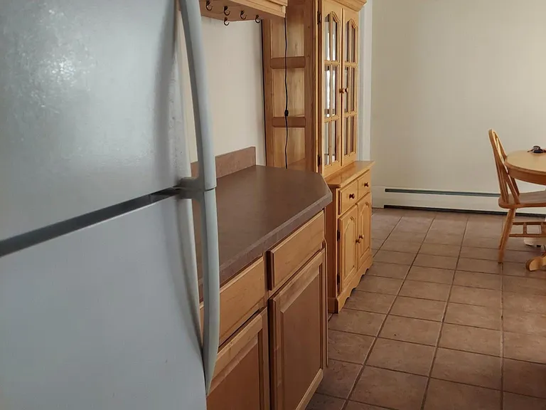 Stratton Ln — Photo 8