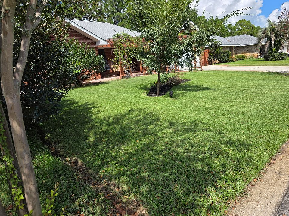 2nd image of 216 Beacon Way