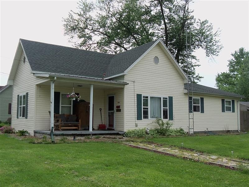 1st image of 304 S Preston St