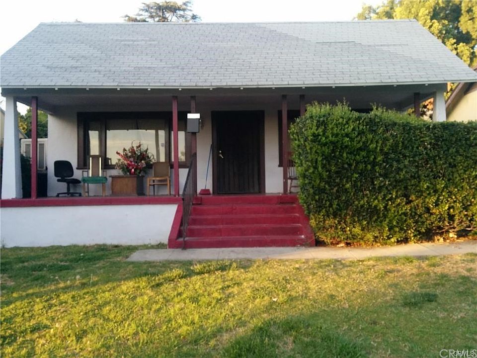 1st image of 69 W Mariposa St
