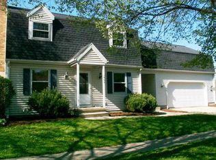 1400 Wexford Dr, Waunakee, WI 53597