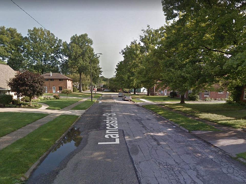 1st image of 1909 Lancaster St