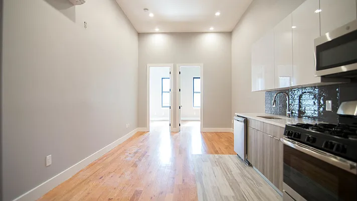 Rented by Nooklyn NYC LLC | media 18