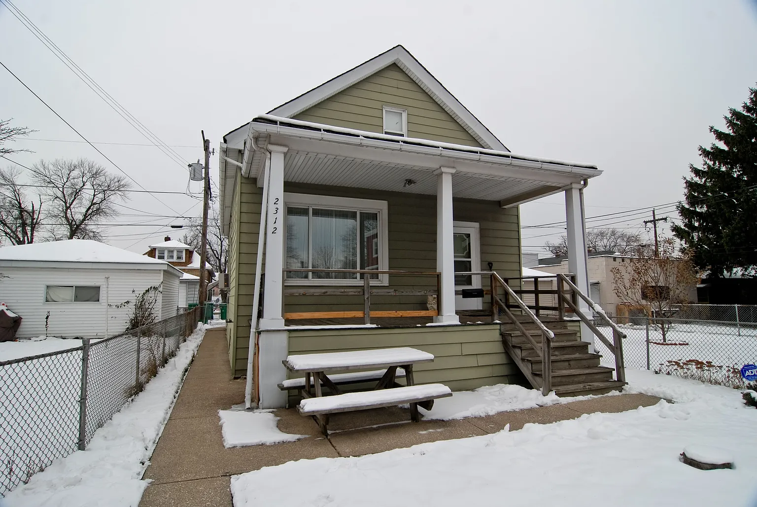2312 Harvey Ave photo 1